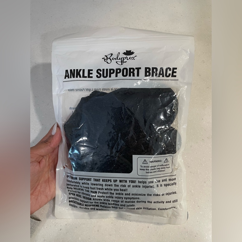 BODYPROX Black Ankle Support Brace